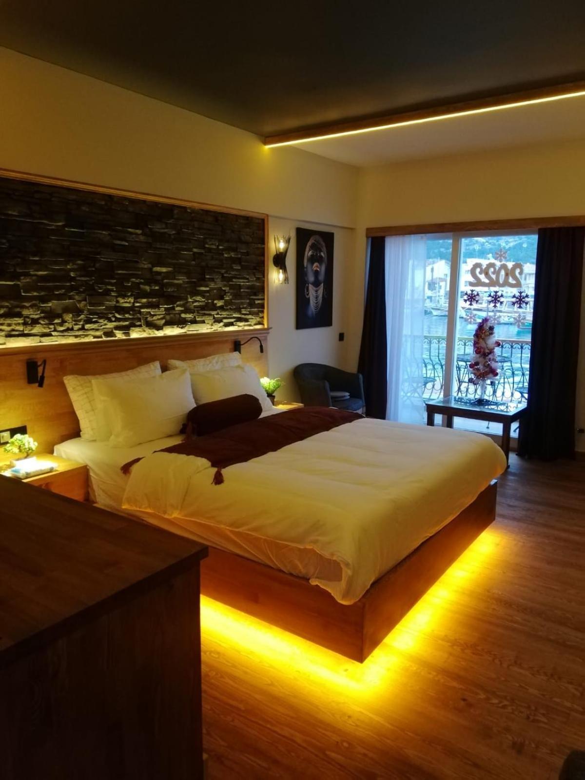 Palmiye Konuk Evi Foça Extérieur photo