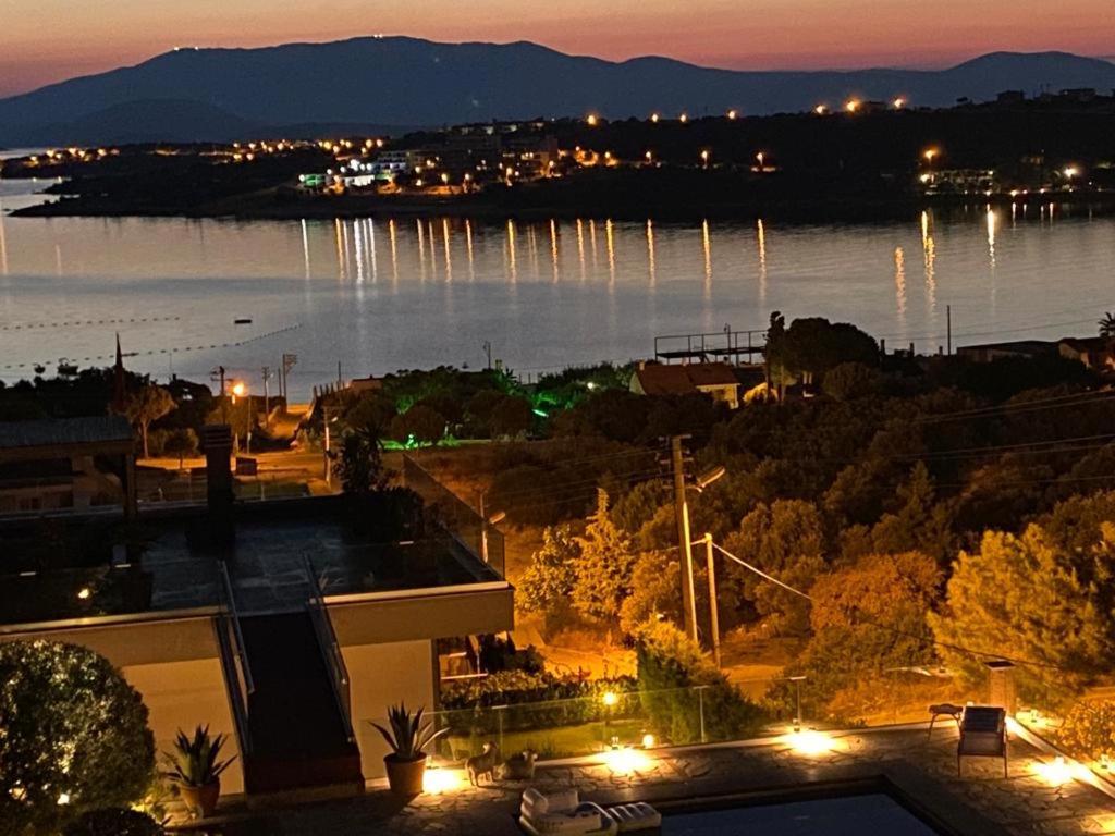 Palmiye Konuk Evi Foça Extérieur photo