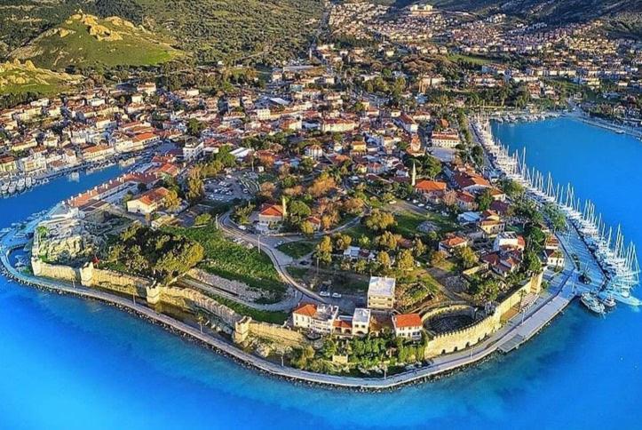 Palmiye Konuk Evi Foça Extérieur photo
